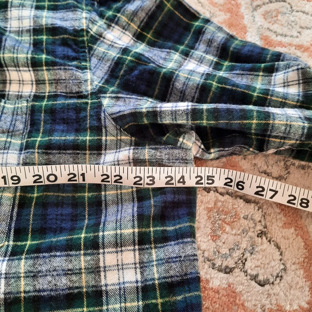 L.L.Bean plaid flannel traditional fit shirt - Picture 9 of 9